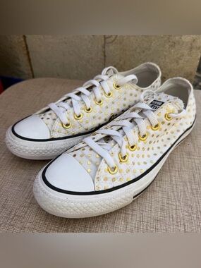 Converse Chuck Taylor All Star Gold Polka Dot Sneakers Women’s 7 Low Top